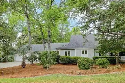 Fully Renovated Home in Private Port Royal