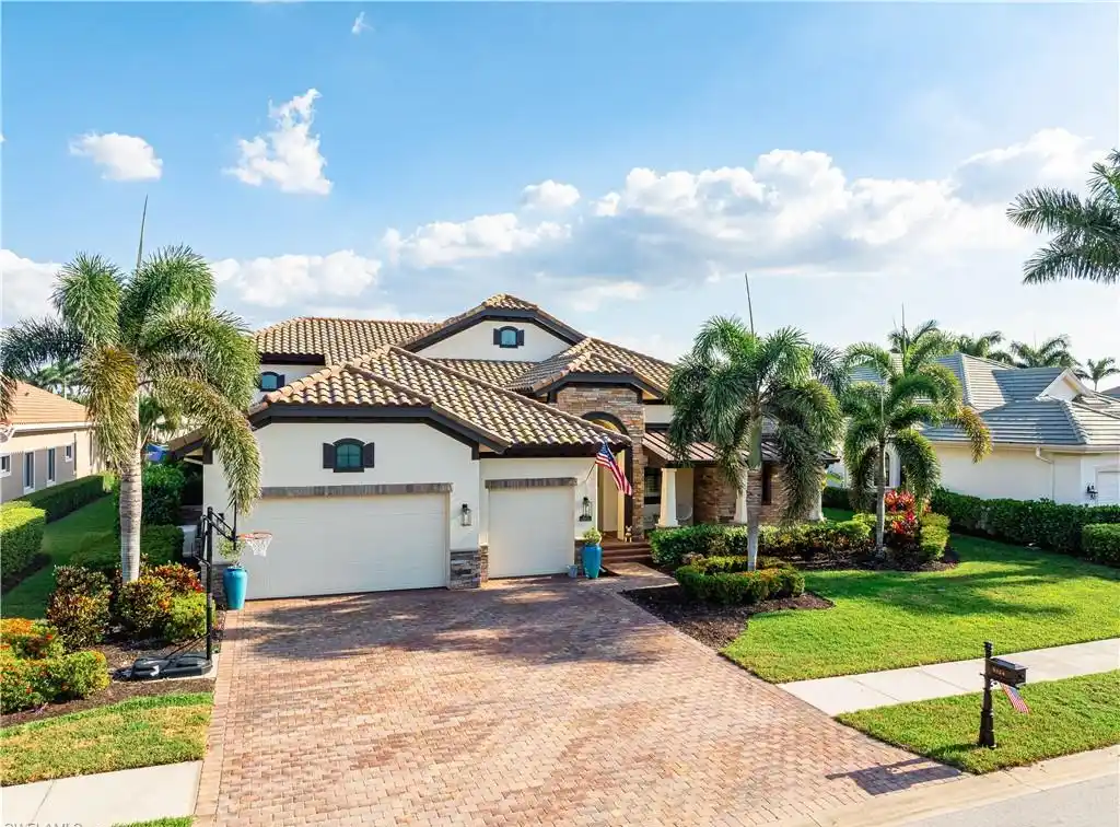 Discover Lakeside Living at Its Finest in the Quarry