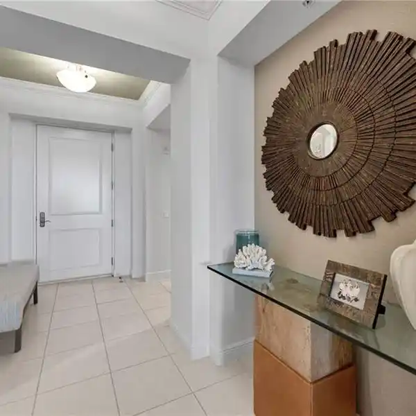 PANORAMIC BAYFRONT RETREAT WITH ELEVATED TROPICAL ELEGANCE