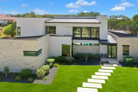 Warm Contemporary Home in Exclusive Huntington at Shavano Park