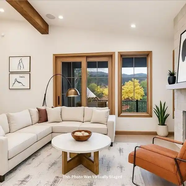 REFINED DOWNTOWN LIVING