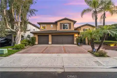 A Gem in Sought-after Canyon Crest Estates