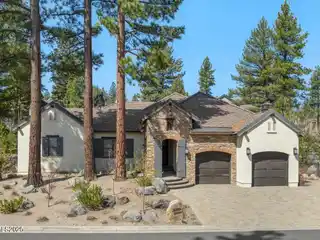 Beautifully Upgraded Single-Level Home in Montreux