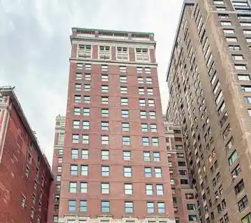 Dramatic Penthouse on East Lake Shore Drive