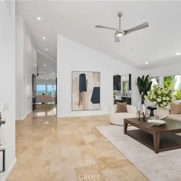 COASTAL LUXURY WITH MESMERIZING VIEWS