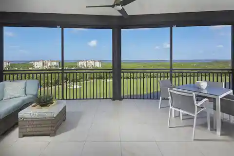 Huge Views from Beautiful Altaira