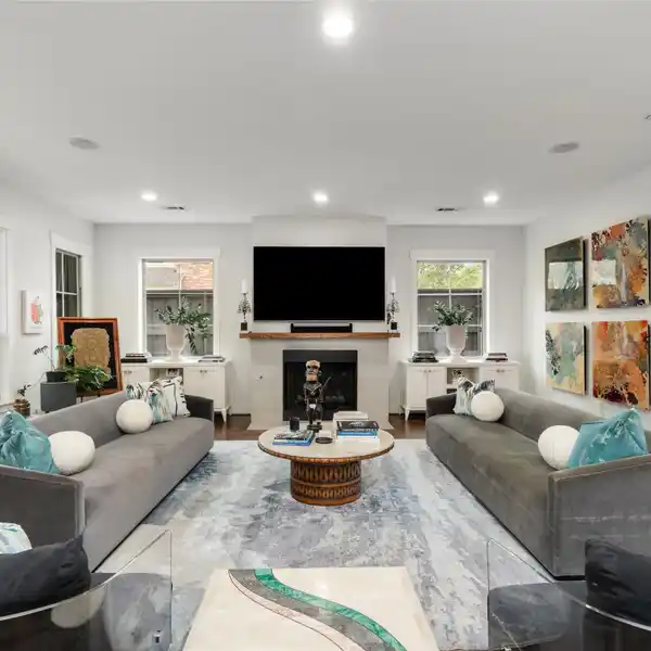 STYLISH LIGHT-FILLED HOME