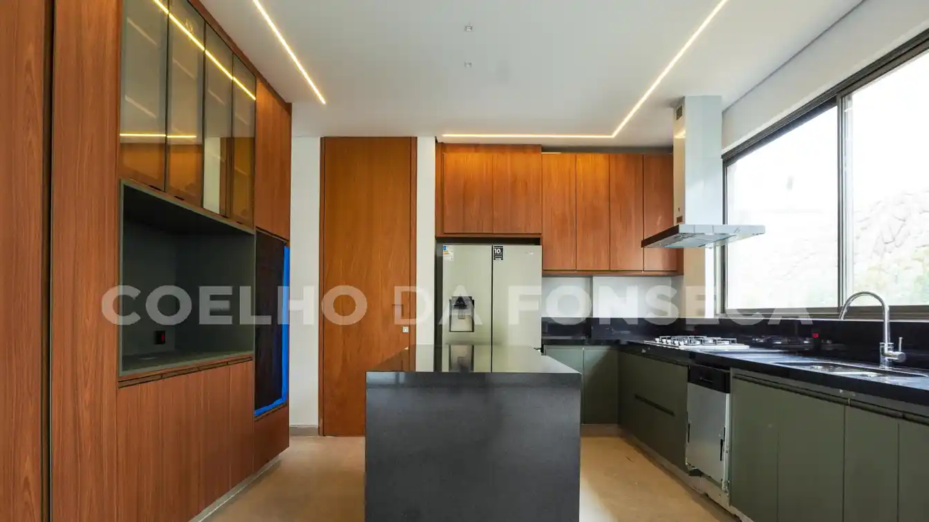 Live in Comfort and Sophistication