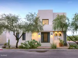 Elegant European-Inspired Home in Mercado San Agustin