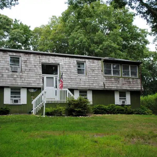 SPACIOUS RETREAT WITH EXPANSIVE OUTDOOR LIVING