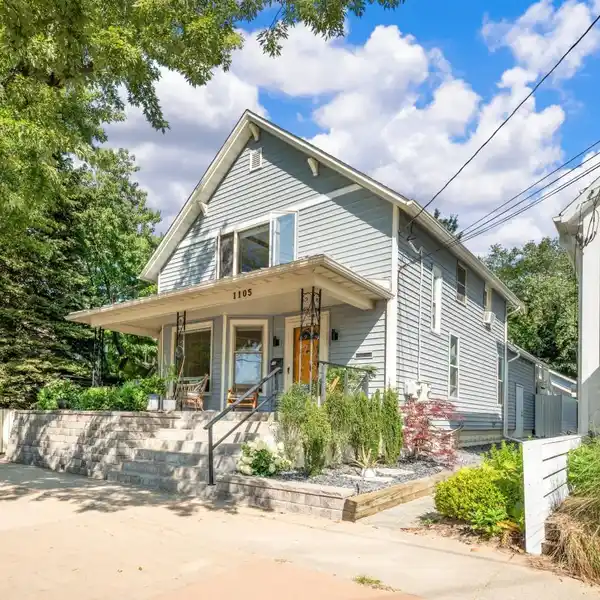 VERSATILE PROPERTY STEPS FROM LIONS PARK BEACH