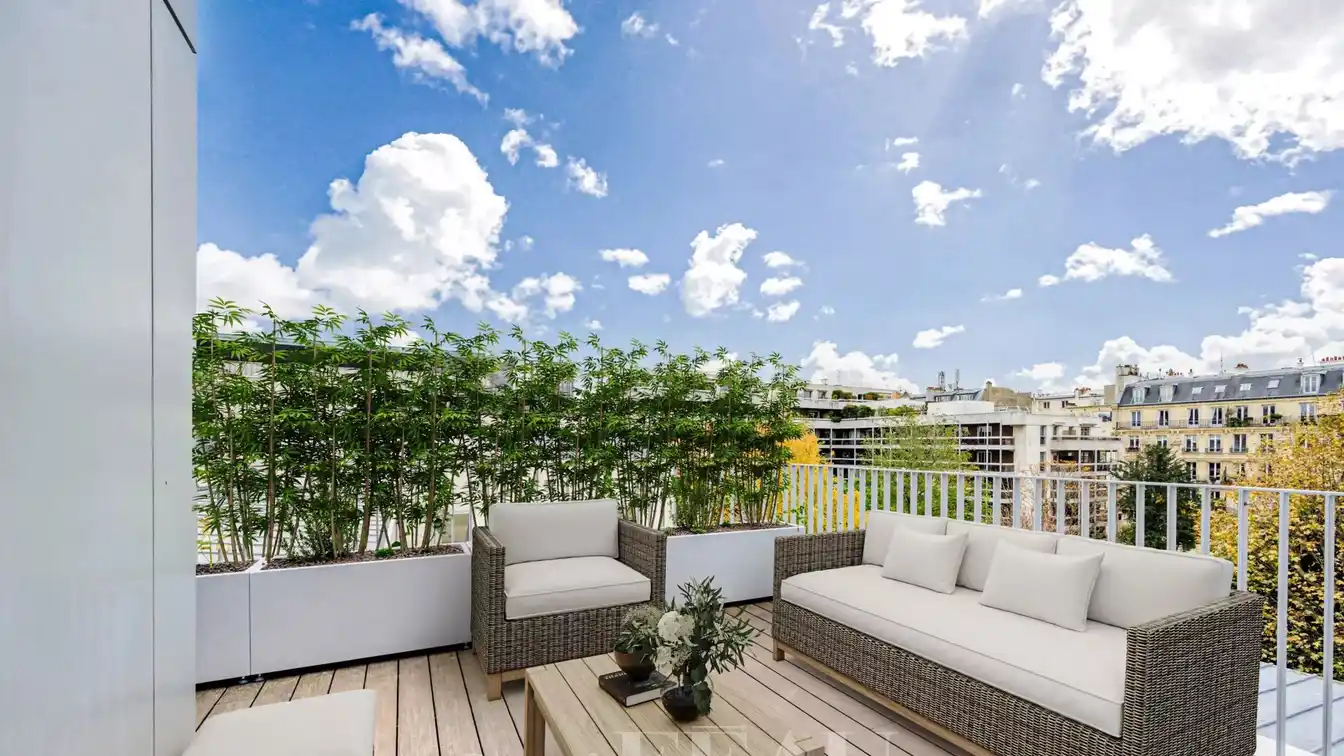 Bright and Open Apartment in Central Location