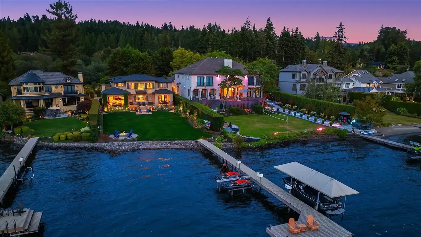 Tuscan Influenced Residence on Lake Sammamish