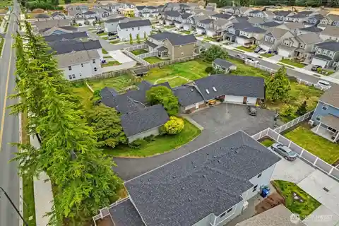 Fully Remodeled Rambler Near Lake Stevens