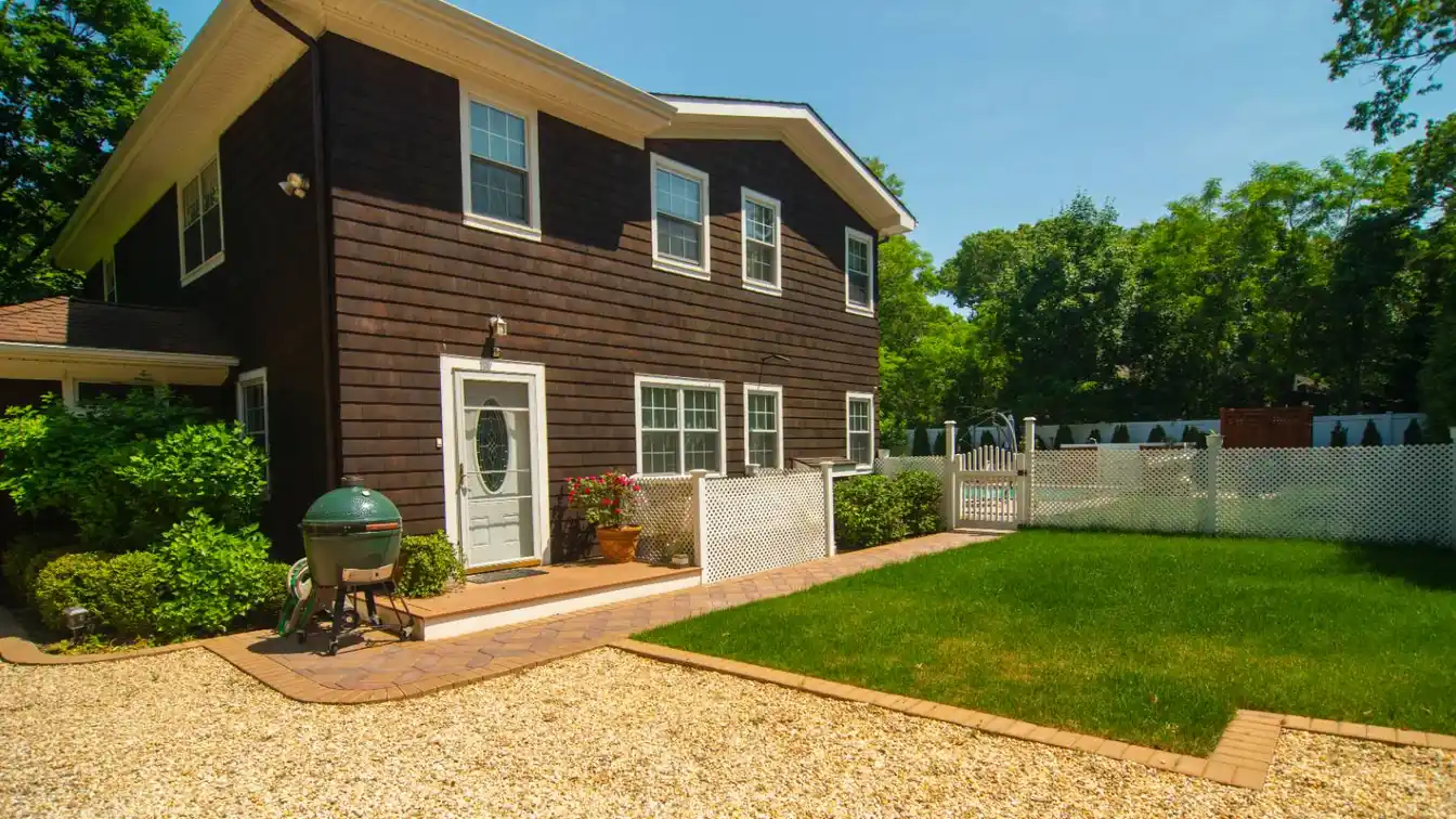 Exclusive East Hampton Escape with Luxe Amenities