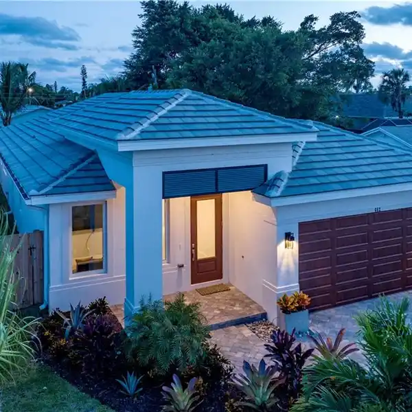 EXCEPTIONAL TURNKEY PROPERTY