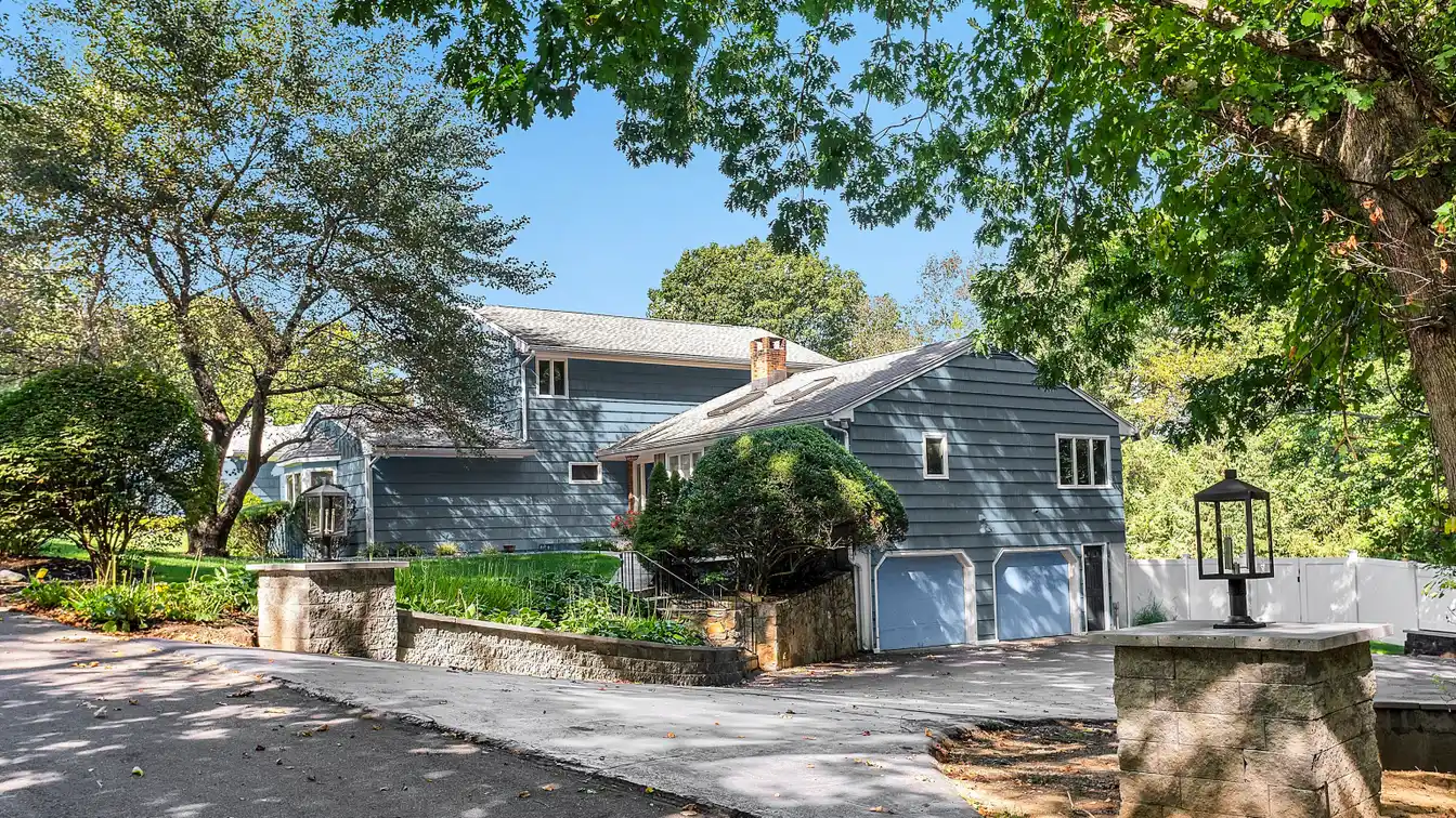 Newly Renovated, Fully Furnished Home