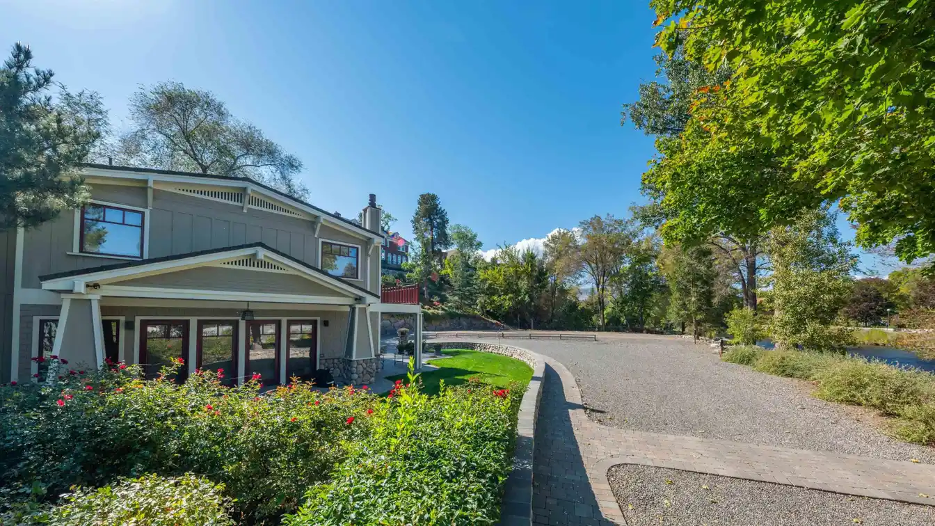 One of the Last Residential Parcels on the Truckee River