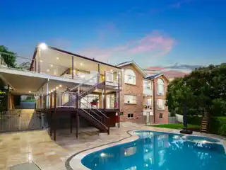 Extraordinary Home Bordering Green Point Reserve