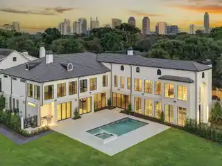 Amazing New Construction Residence in Tanglewood