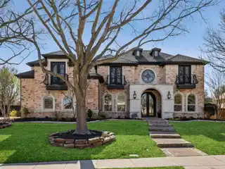 Luxury Living in Prestigious Wellington Point