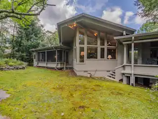 Mid-Century Modern Masterpiece with Stunning Mountain Views