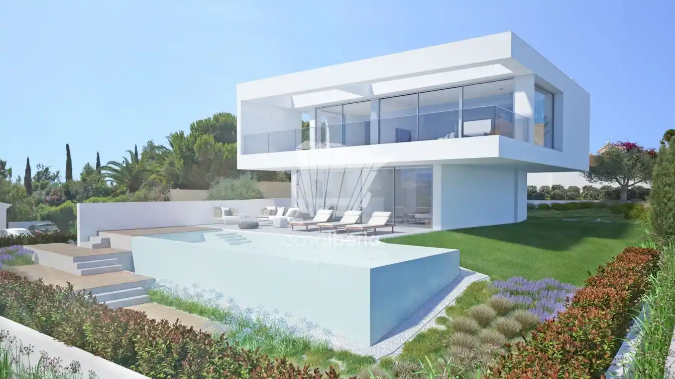 Villa with Sea Views in Historic Vila Da Luz