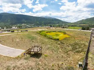 A Gentle Sloping Building Site with Wraparound Views