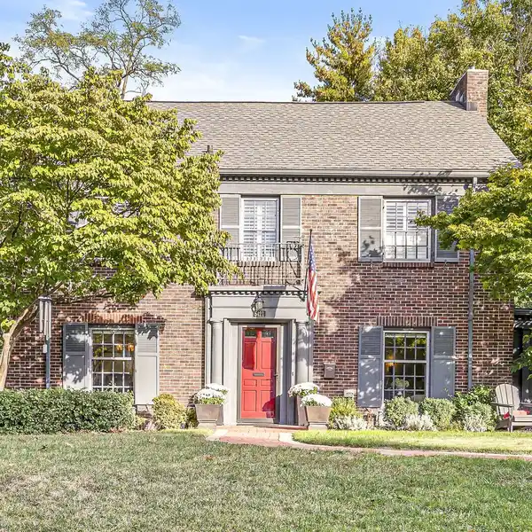 DREAM HOME ON COVETED WASHINGTON BOULEVARD