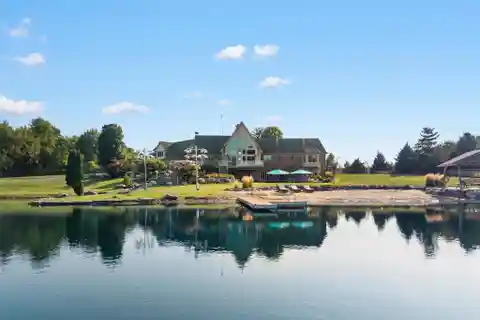 The Ultimate Michigan Nature Retreat