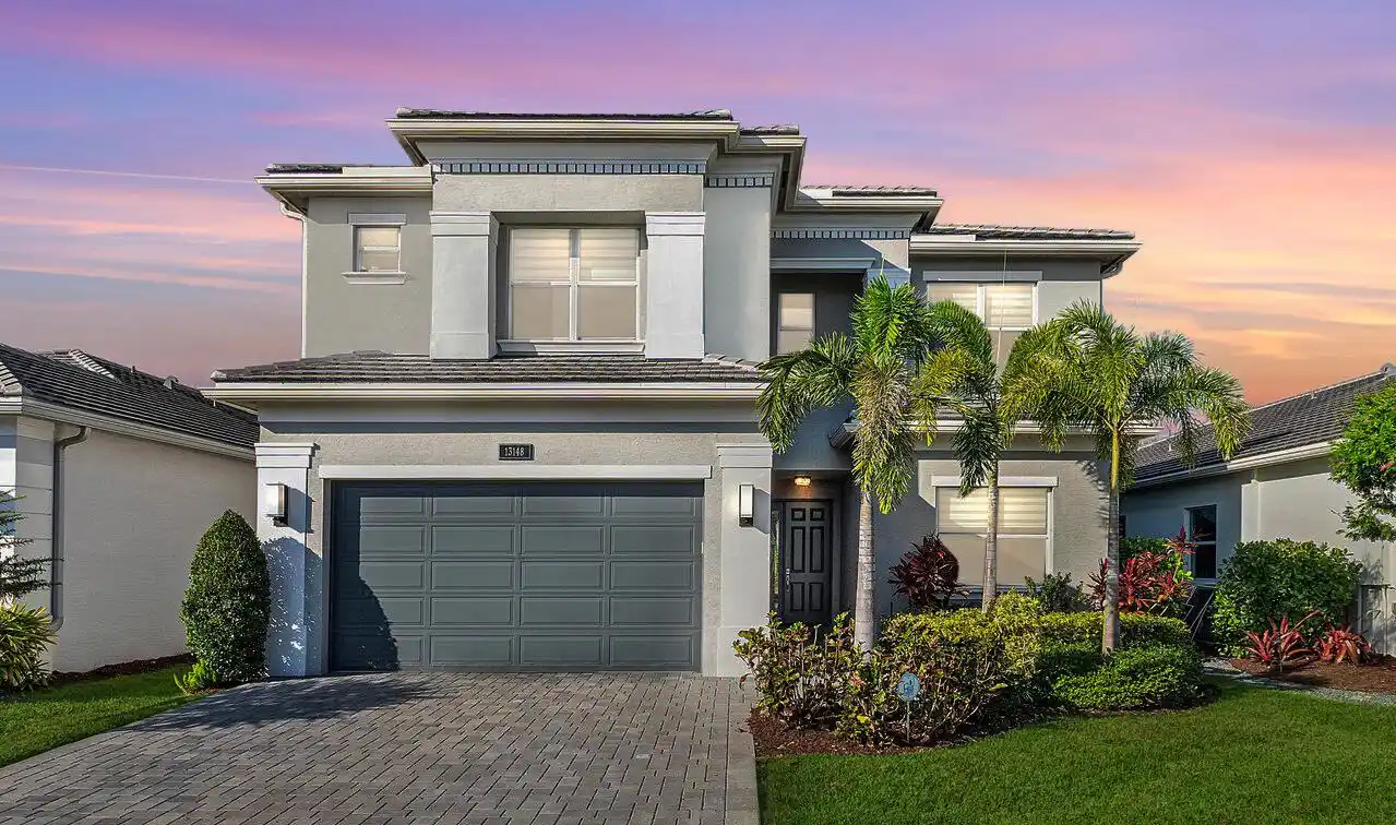 Extraordinary Residence Offering an Unparalleled Lifestyle