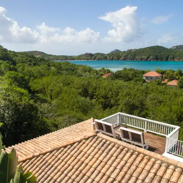 MEDITERRANEAN STYLE VILLA IN SECLUDED AREA