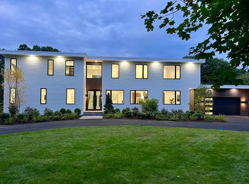 Sleek and Sophisticated New Construction
