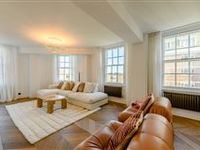 A BEAUTIFULLY RENOVATED AND HIGHLY SOUGHT-AFTER CHELSEA APARTMENT