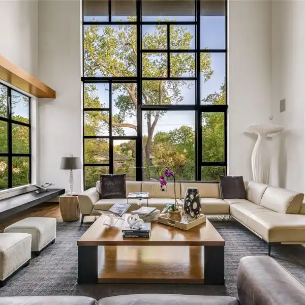 ARCHITECTURAL MASTERPIECE IN A PRESTIGIOUS ENCLAVE