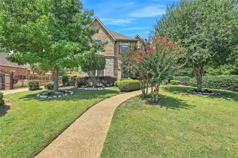 Gracious Custom Home in Kirkwood Hollow