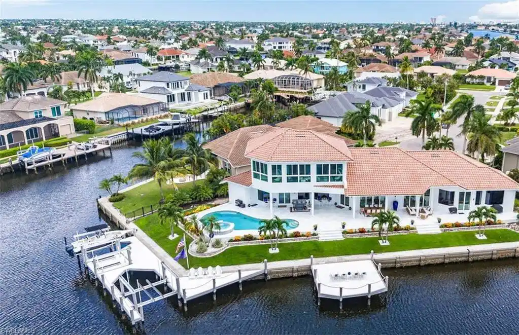 Waterfront Luxury at Its Pinnacle