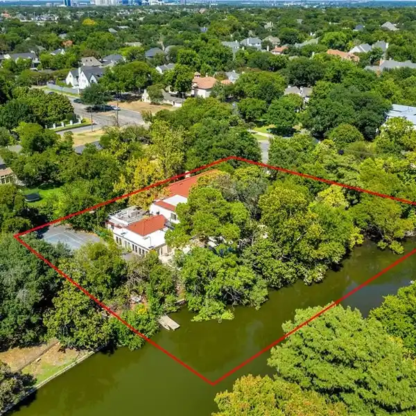 PRIME PROPERTY IN PRESTIGIOUS PRESTON HOLLOW