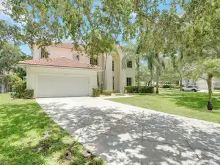 Beautifully Maintained Residence in Egret Landing