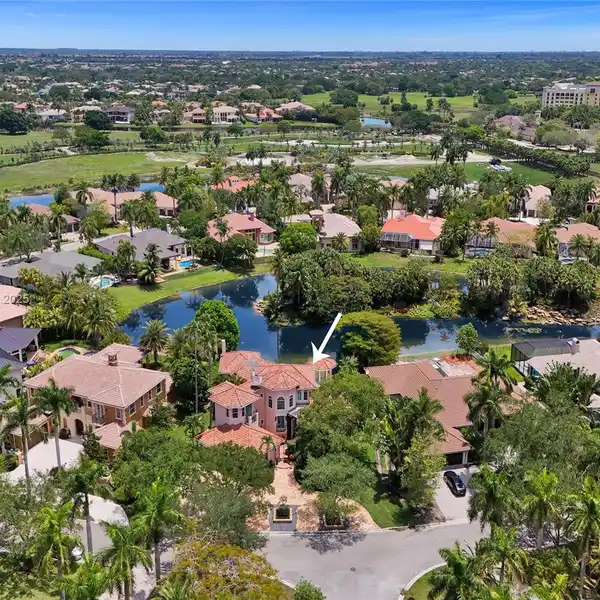 CHIC CONTEMPORARY LIVING IN PREMIER GATED COMMUNITY