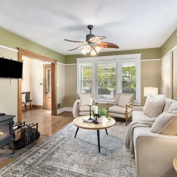 CHARMING 1920S HOME IN HISTORIC AREA