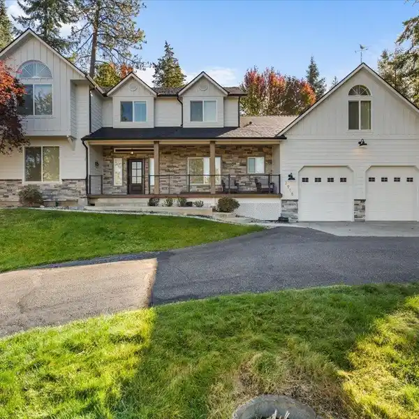 COMPLETELY UPDATED NORTH IDAHO DREAM HOME