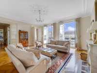 APPARTEMENT LUMINEUX ET ÉLÉGANT