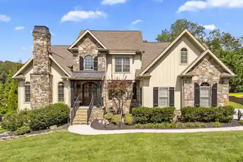 Beautifully Updated Home in Covered Bridge