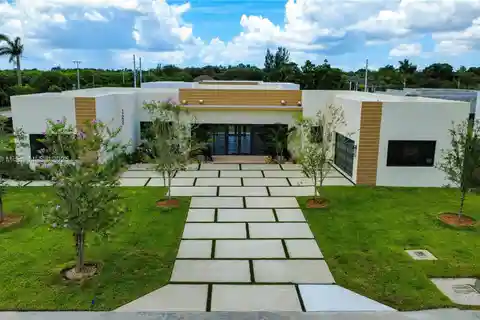 Modern Luxury New Construction