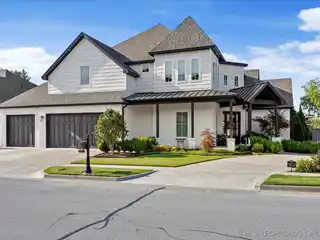 Thoughtfully Designed Stunner in Wood Hollow Estates