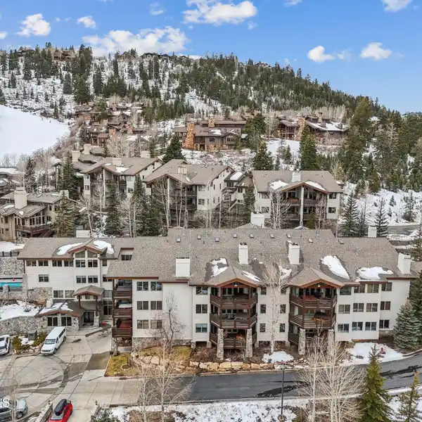 SKI-IN/SKI-OUT LUXURY AT DEER VALLEY