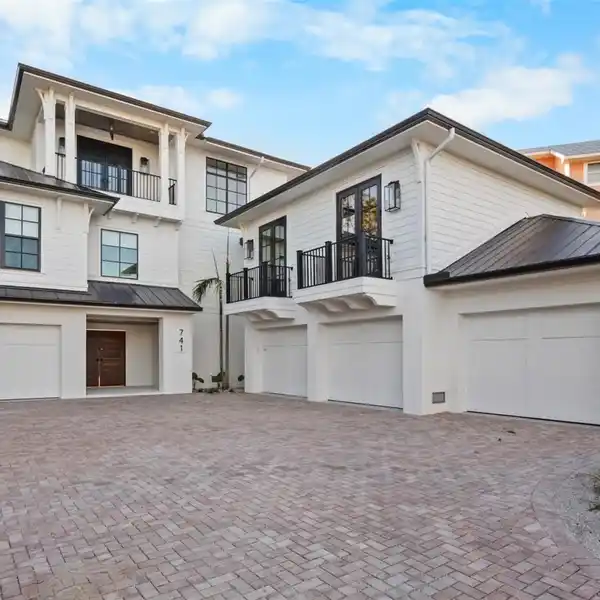 BREATHTAKING NEW CONSTRUCTION ON ANNA MARIA ISLAND