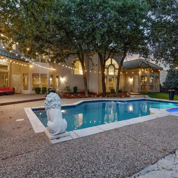 BEAUTIFUL RESIDENCE IN COVENTRY MANOR