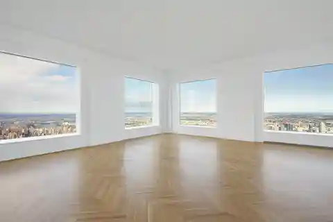 Spectacular City-View Oasis